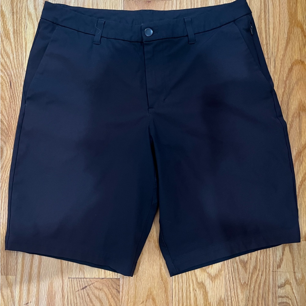 Men’s Lululemon shorts